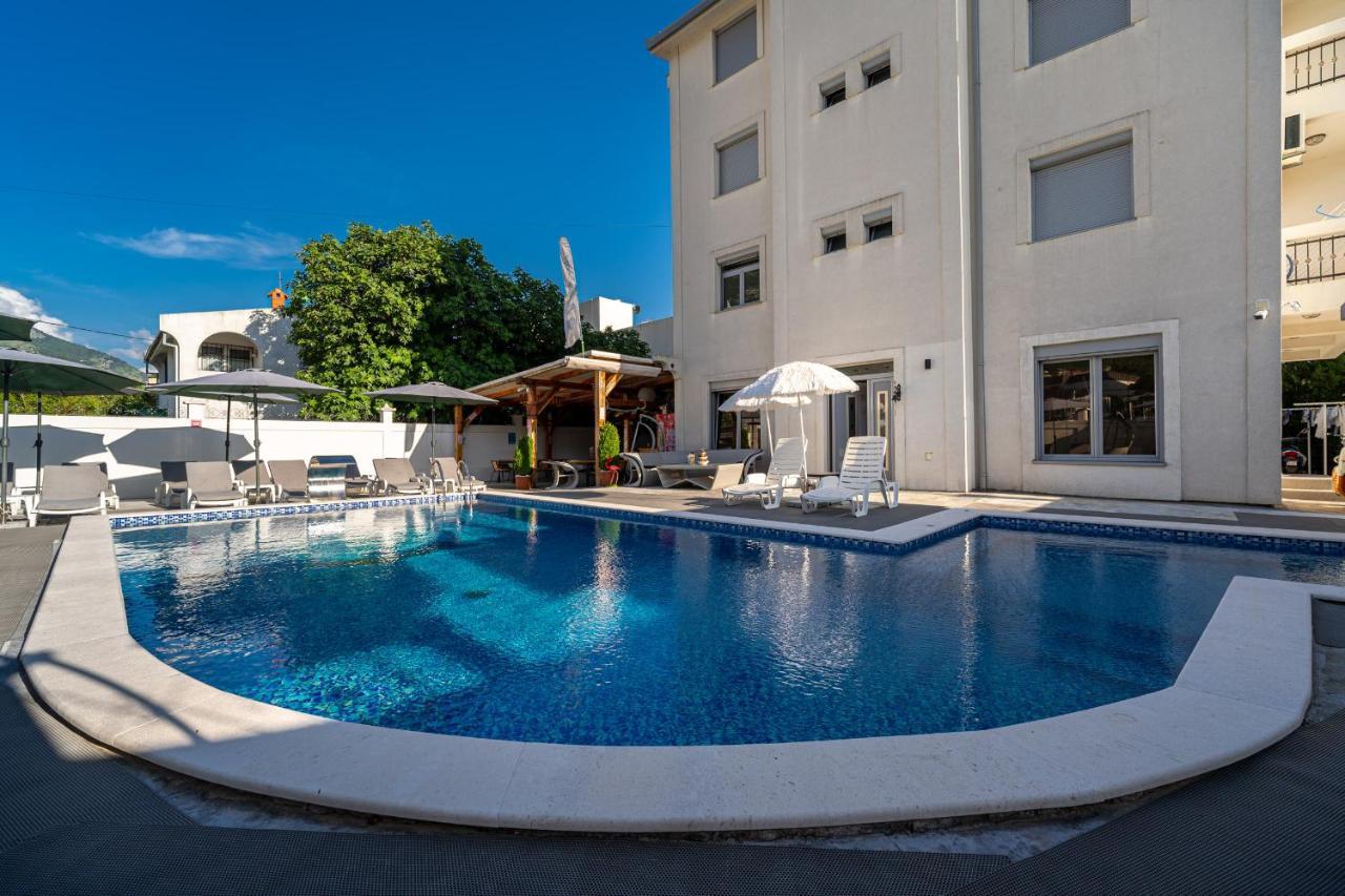 Delfin Apartmani Sutomore Exterior foto