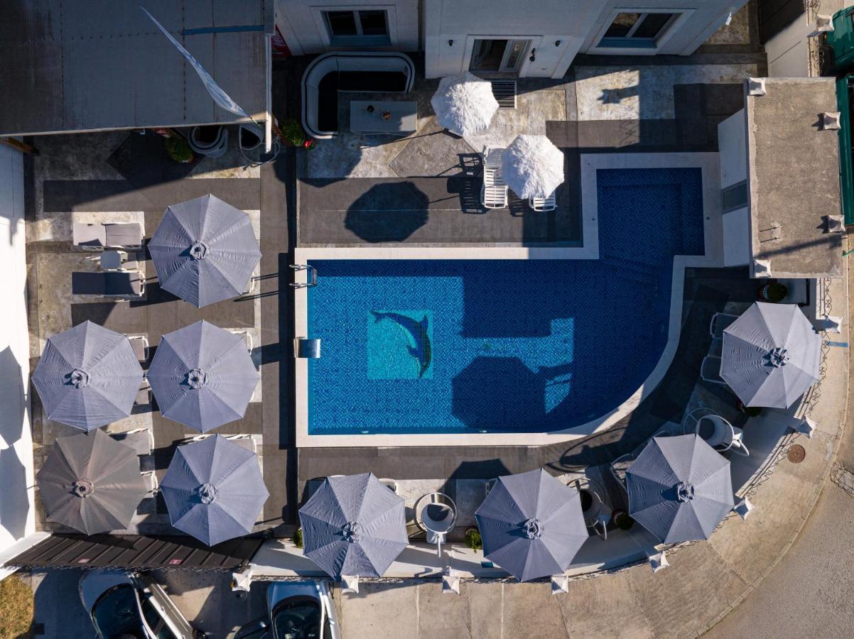 Delfin Apartmani Sutomore Exterior foto