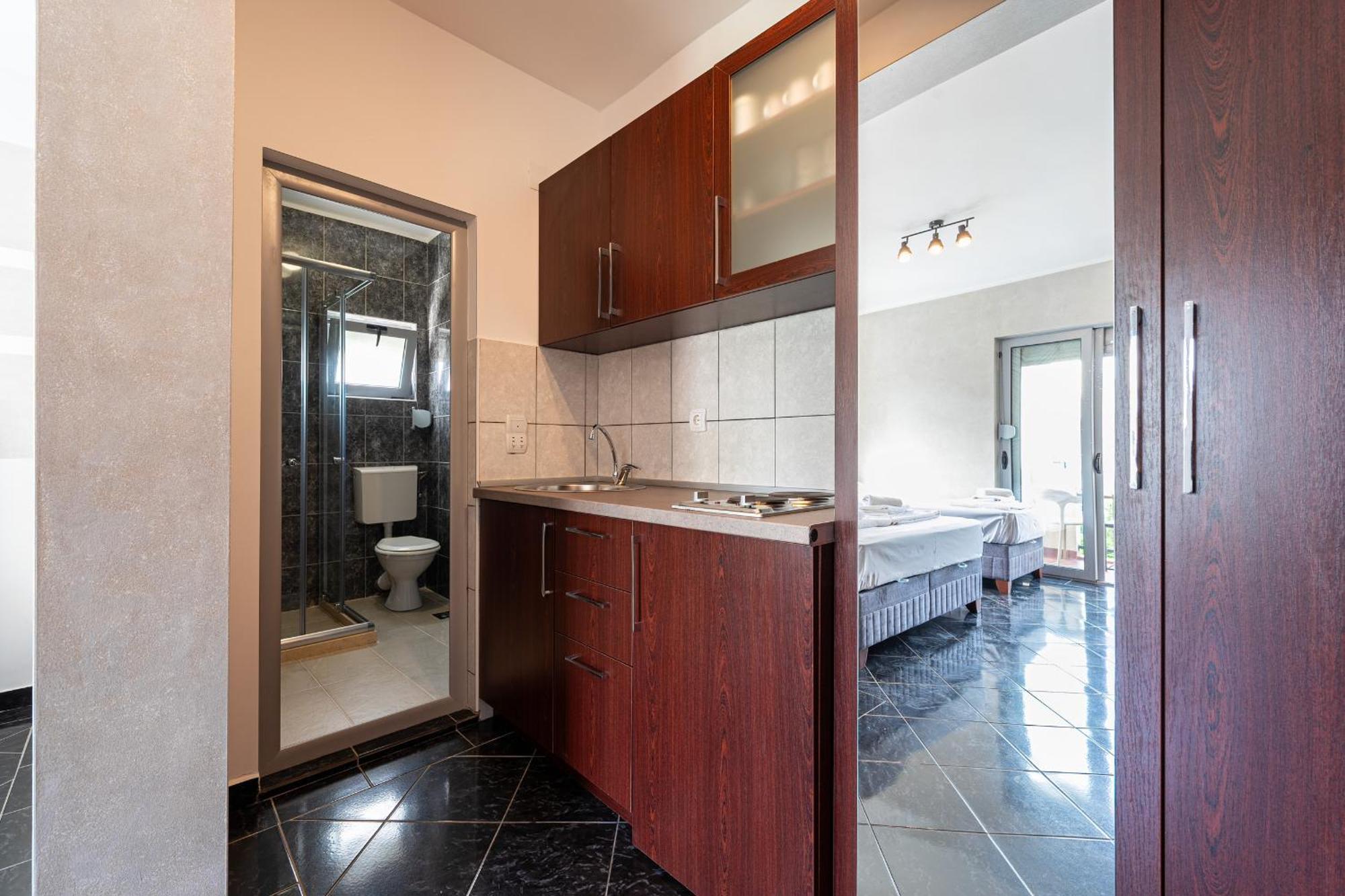 Delfin Apartmani Sutomore Exterior foto