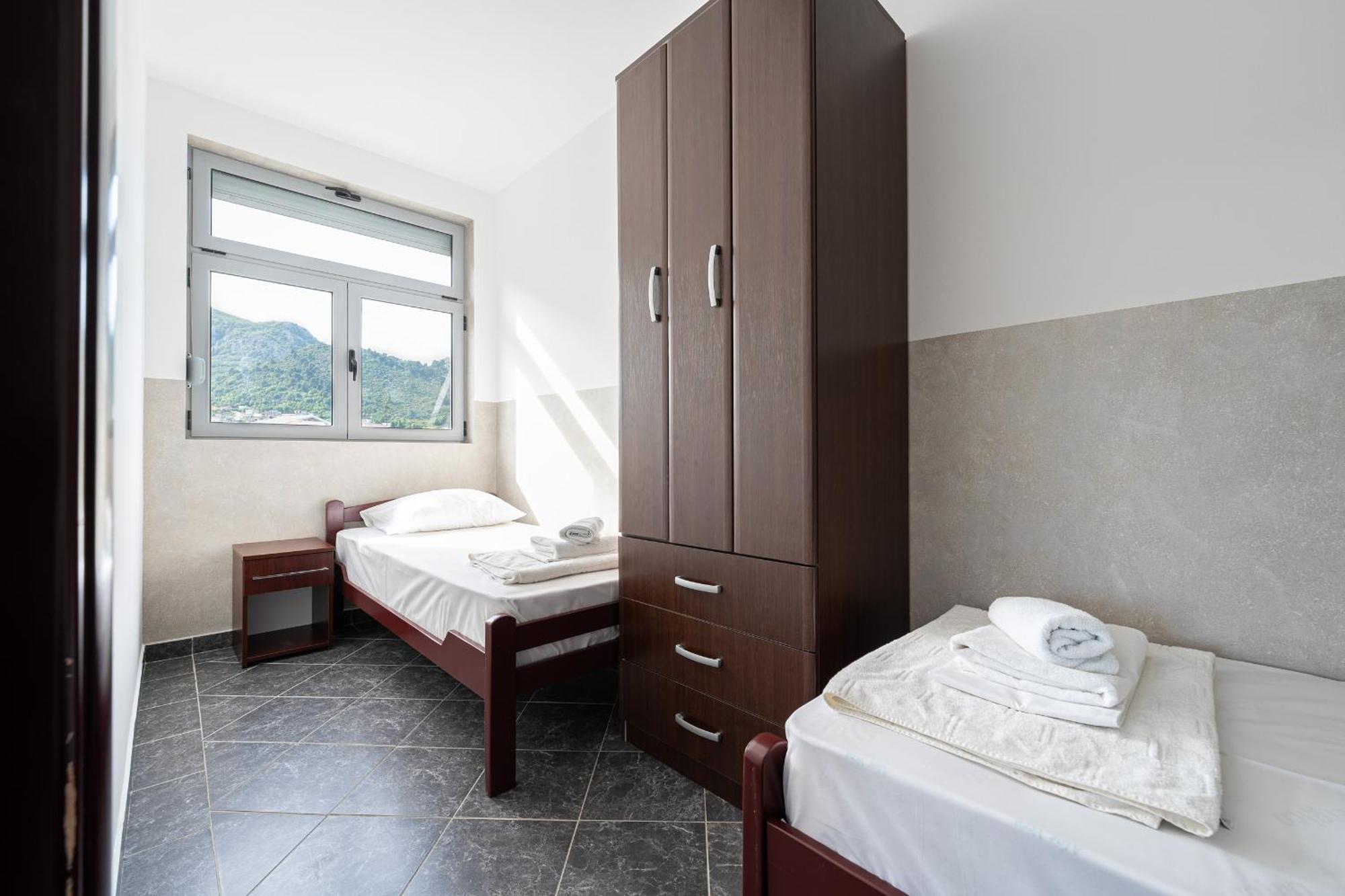 Delfin Apartmani Sutomore Exterior foto