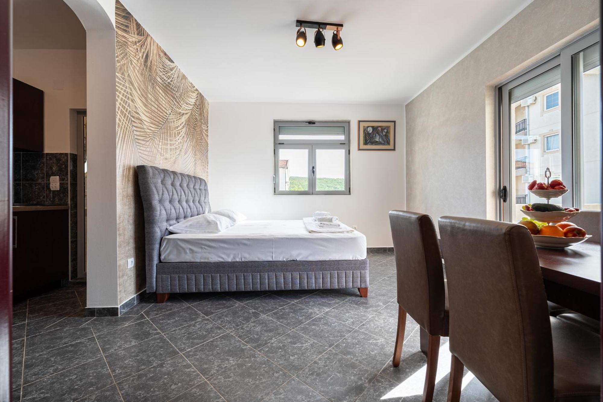 Delfin Apartmani Sutomore Exterior foto
