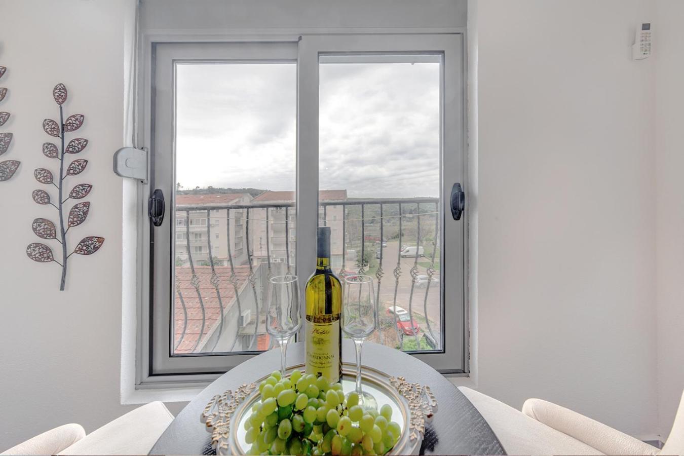 Delfin Apartmani Sutomore Cameră foto
